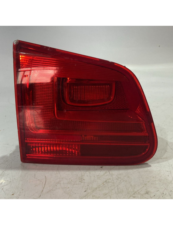 Lanterna Esquerda Porta Malas Tiguan 2012 - 2017 / Detalhe