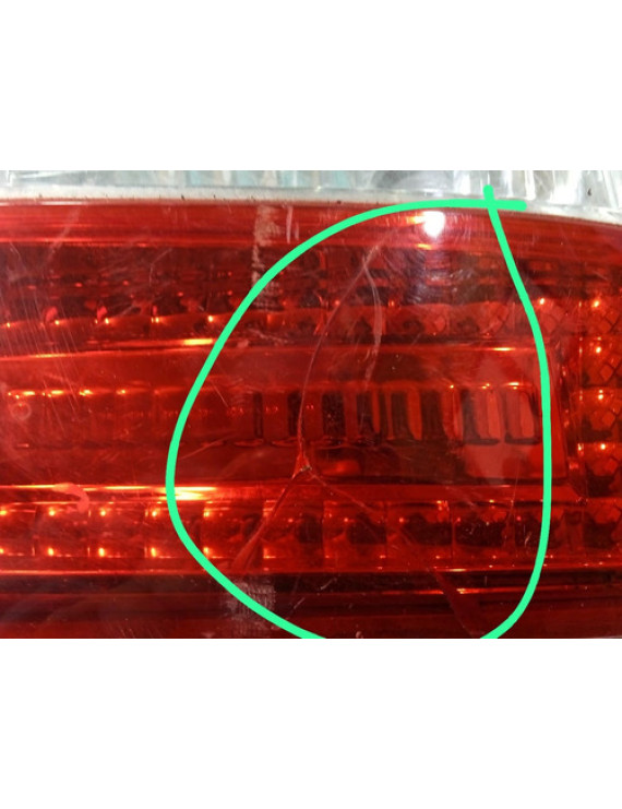 Lanterna Direita Honda Crv 2007 - 2011 Trincada