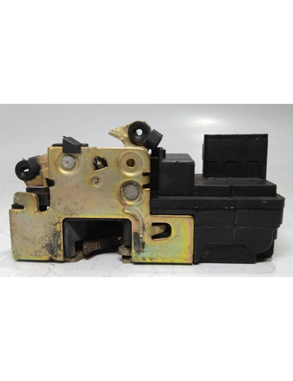 Fechadura Dianteira Direita Peugeot 206 2001 - 2012