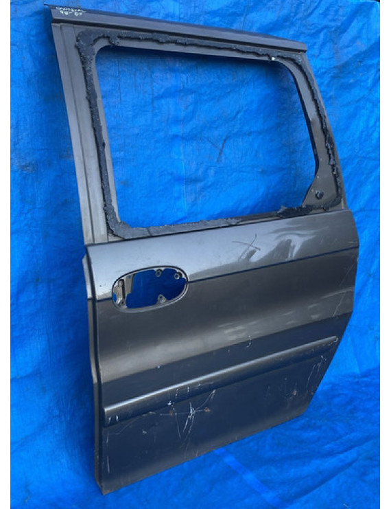 Porta Traseira Esquerda Kia Carnival 1998 A 2001 Traseira Esquerda Preto