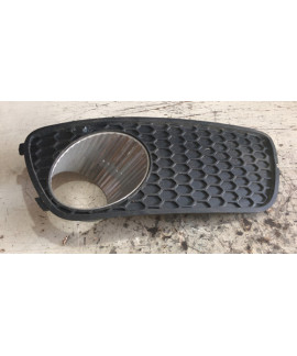 Moldura Farol De Milha Direito Fiat Palio 2004 - 2007 Preto