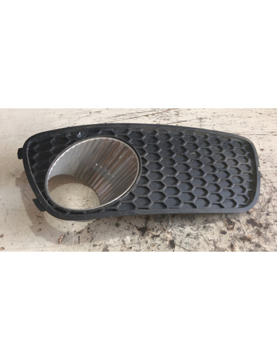 Moldura Farol De Milha Direito Fiat Palio 2004 - 2007 Preto