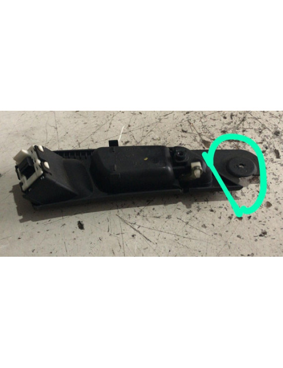 Maçaneta Interna E Comando Vidro Mercedes C220 2001 Detalhe
