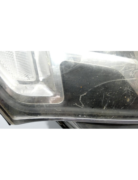 Farol Dianteiro Direito Kia Soul 2009 - 2012 / Avarias