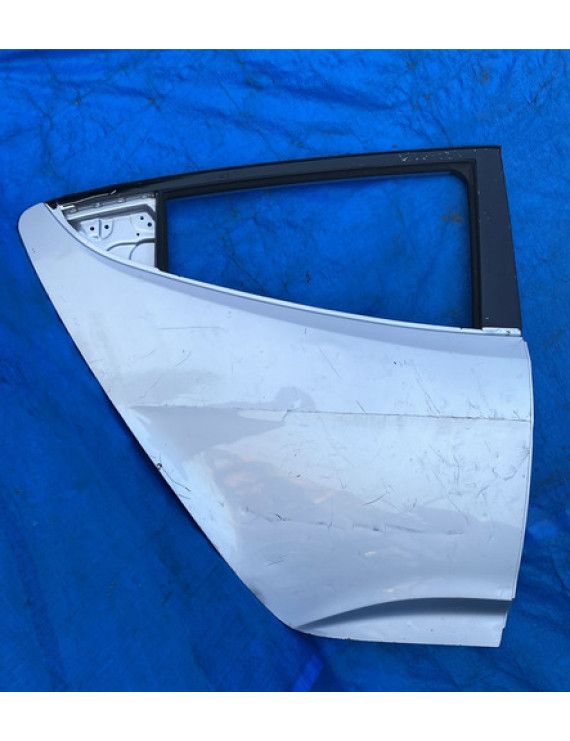 Porta Traseira Direita Veloster 2012 A 2015 Detalhe Traseira Direita Branco