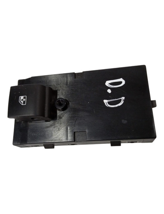 Botão Comando Vidro Dianteiro Direito Spin 2013 - 2018