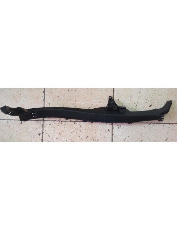Acabamento Porta Malas Esquerdo Mercedes C180 C300 2018