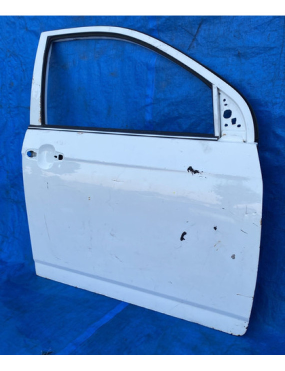 Porta Dianteira Direita Lifan 620 2011 A 2016 Detalhe