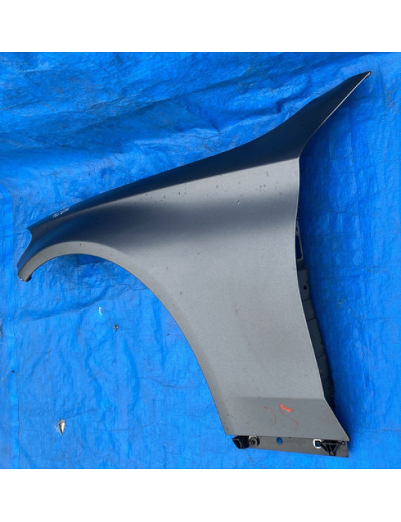 Paralama Esquerdo Mercedes C180 C200 C300 2015 2016 17 2018