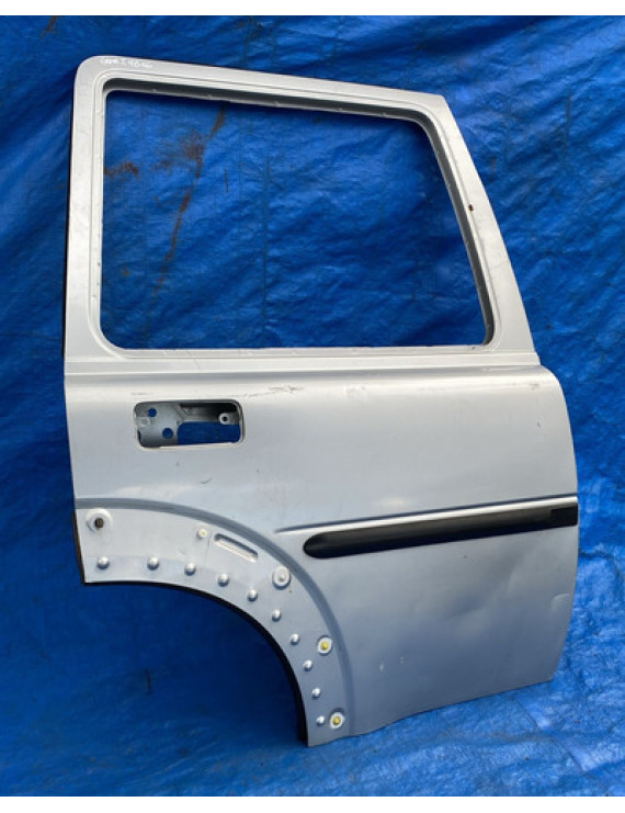 Porta Traseira Direita Freelander 1 2001 - 2006 Detalhes