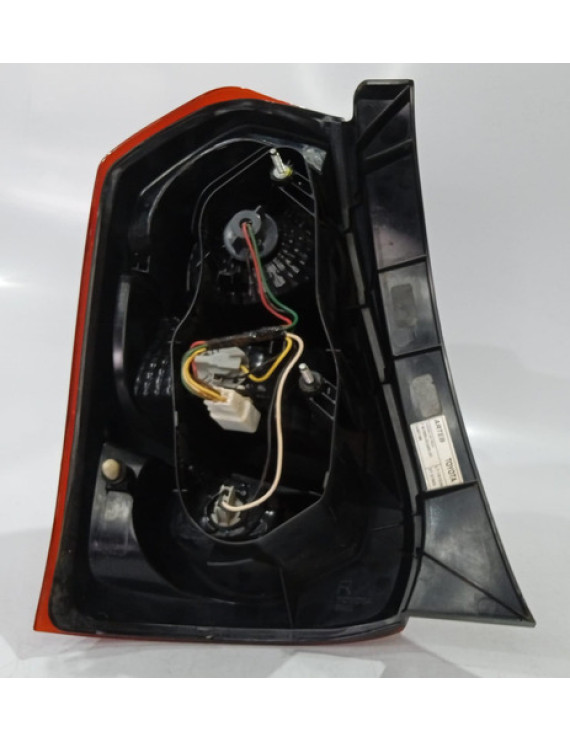 Lanterna Direita Etios Hatch 2014 2015 2016 2017 2018 2019