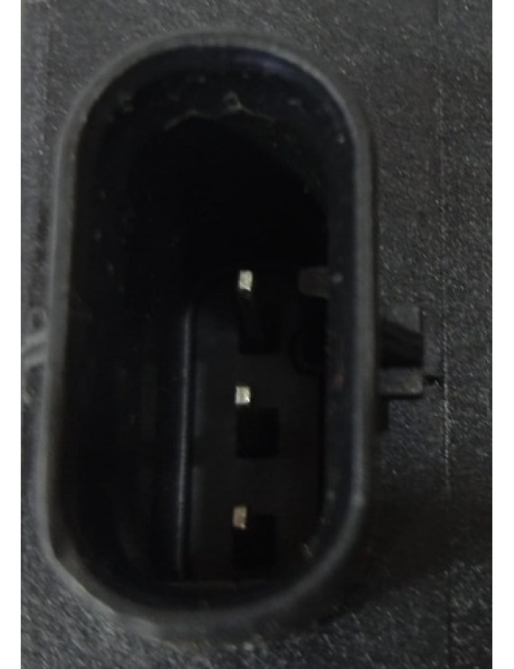 Bateria Auxiliar Mercedes C180 C250 C300 2015 - 2018 Direito