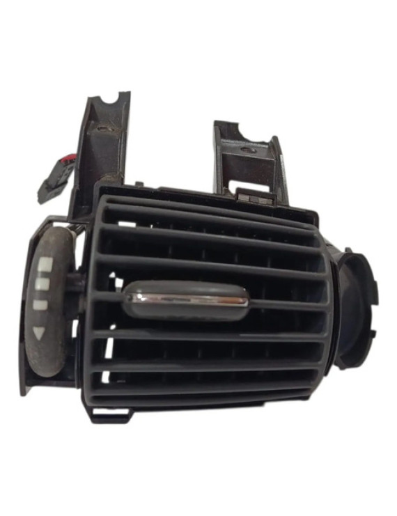 Difusor Ar Esquerdo Mercedes C320 2001 - 2005 Detalhe