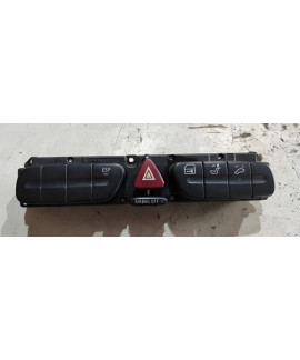 Comando Botão Alerta Mercedes C240 C320 Clk 2002- 2009 Preto