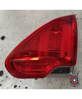 Lanterna Tampa Direita Peugeot 2008 2015 - 2018