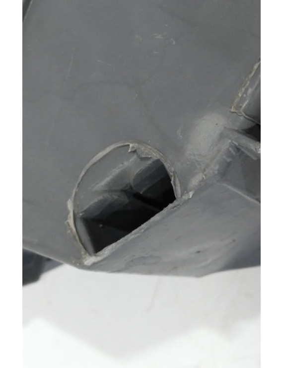 Farol Esquerdo Fiat Strada 2001 2002 2003 2004 / Detalhe