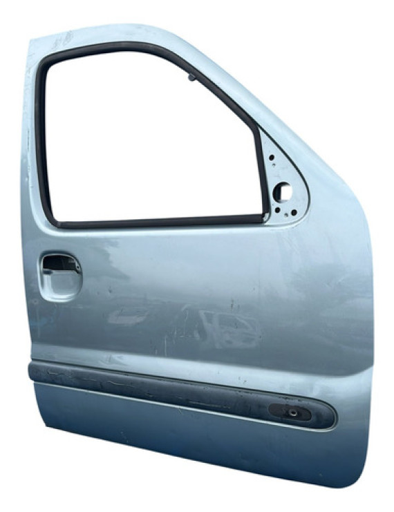 Porta Dianteira Direita Renault Kangoo 2005 A 2012 Detalhe - Dianteira - Direita - Prateado
