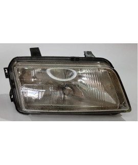 Farol Direito Audi A4 1997 / Detalhe