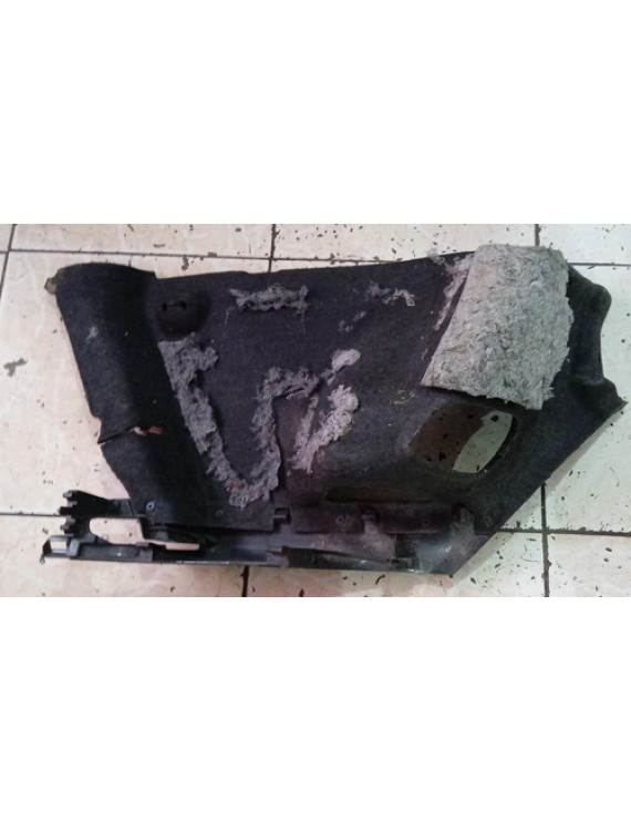 Acabamento Direito Do Porta Malas Volvo C30 2007 - 2010  