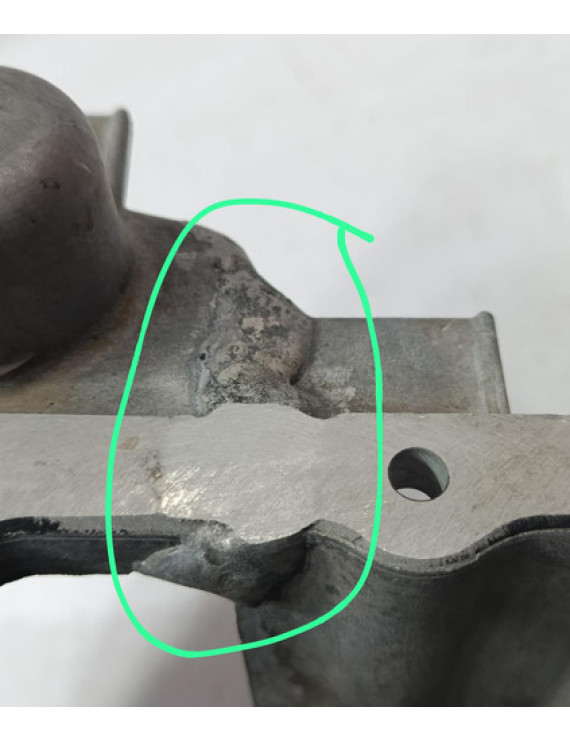 Cárter Motor Mercedes E300 C300 2.0 2020 Detalhe