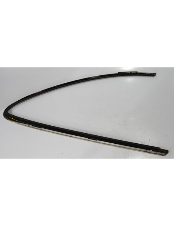 Friso Cromado Vidro Traseiro Esquerdo Mercedes Clk280 1999 Preto