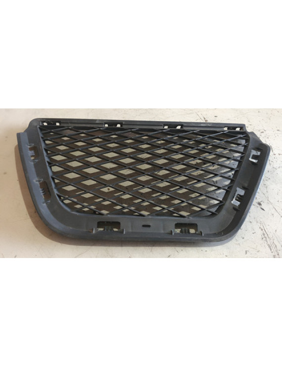 Grade Central Parachoque Direito Pajero Tr4 2010 - 2012 Preto