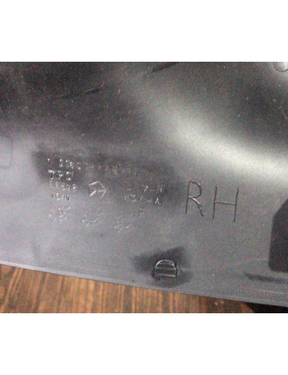 Acabamento Coluna Traseiro Direito Jeep Cherokee 2011 - 2015