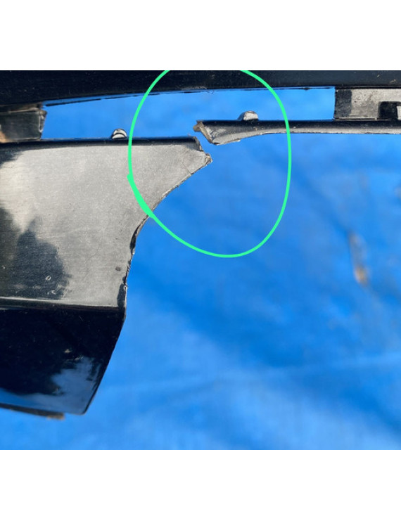Parachoque Traseiro Bmw 535i 2011 2012  Detalhe