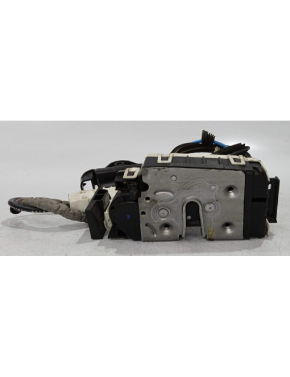 Fechadura Traseira Esquerda Mercedes C180 2008 - 2013