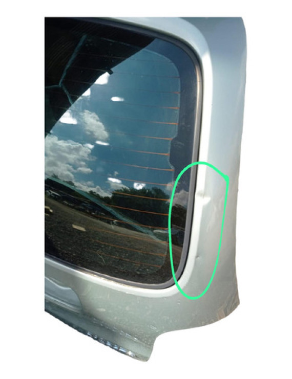 Tampa Traseira Megane Scenic 2000 - 2005 Detalhes  Prata