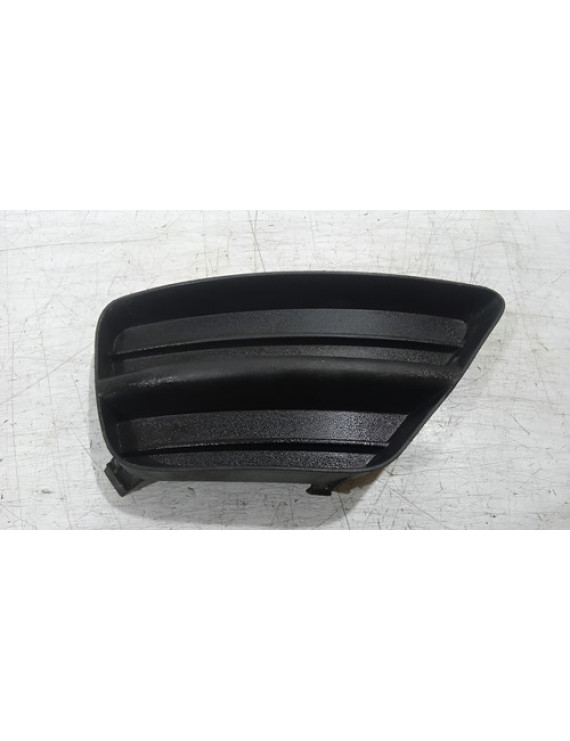 Grade Moldura Farol Milha Direito Focus 2004 - 2008  Preto