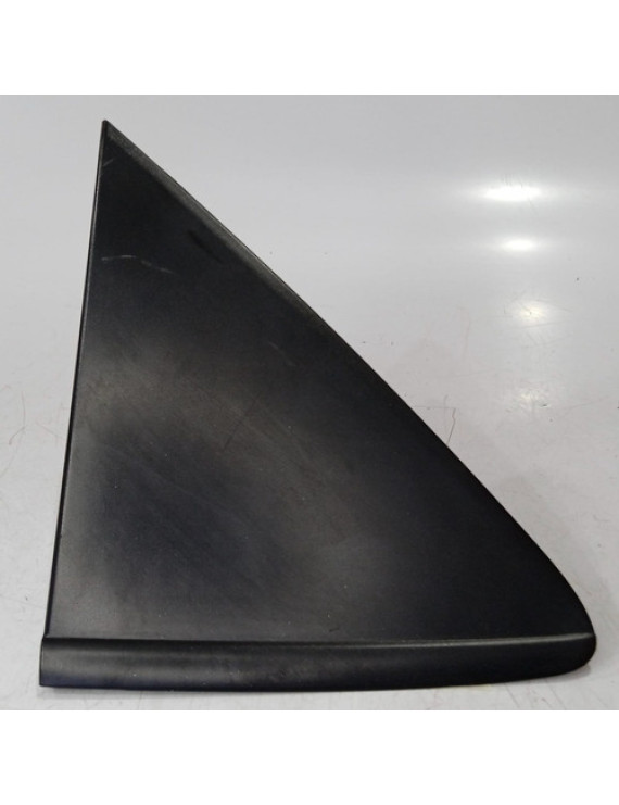 Acabamento Externo Traseiro Esquerdo Yaris Sedan 2019 - 2023
