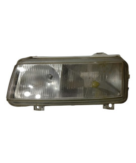 Farol Esquerdo Passat 1996 Detalhes Esquerdo/motorista Farol Esquerdo Passat 1996 Detalhes Esquerdo/motorista