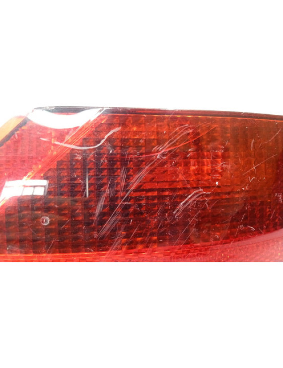 Refletor Esq Parachoque Tras Focus Hatch 2009-2013 Detalhes