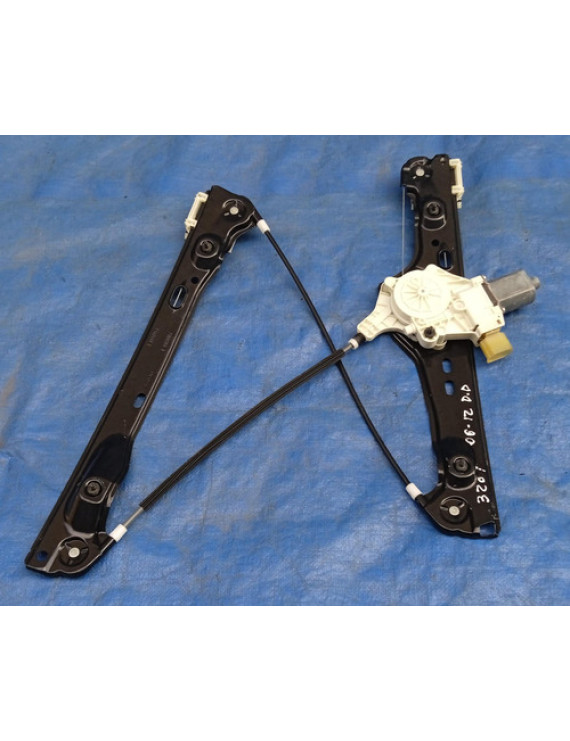 Máquina De Vidro Dianteiro Direito Bmw 320i 2006 - 2012