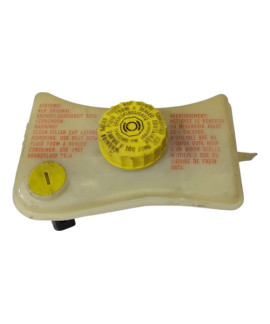 Reservatório Fluido Freio Passat 1.8 1998 - 2005 Reservatório Fluido Freio Passat 1.8 1998 - 2005