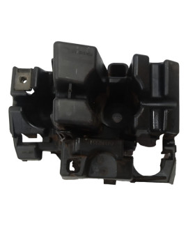 Suporte Do Parachoque Traseiro Esquerdo C5 Sedan 2009 