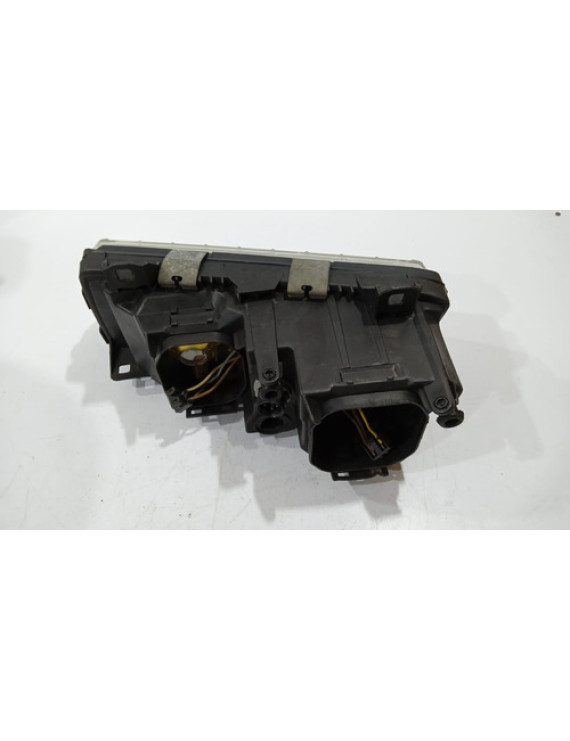 Farol Direito Bmw E36 1999 / Detalhe