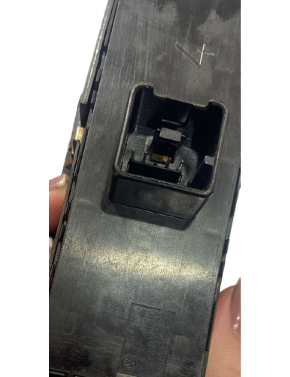 Botão Comando De Vidro Dianteiro Esquerdo Amarok 2012 - 2019