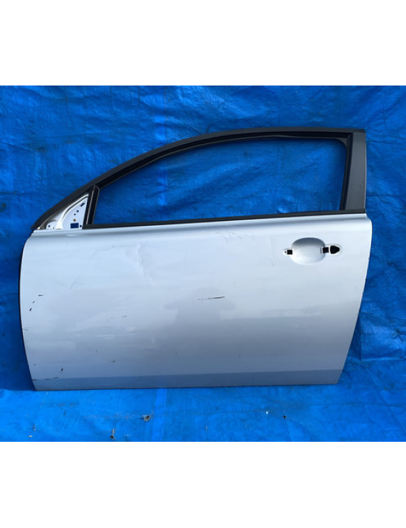 Porta Dianteira Esquerda Volvo C30 2007 Á 2013 Detalhe Dianteira Esquerda Prateado
