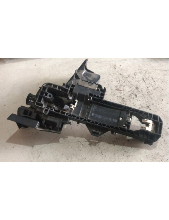 Suporte Maçaneta Dianteira Esquerda Mercedes C200 2008