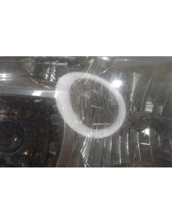 Farol Esquerdo Toyota Etios 2013 2014 2015 2016 Avaria