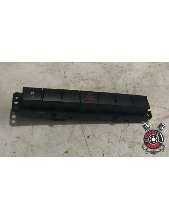 Botão Pisca Alerta Painel Grand Cherokee 2012  Preto