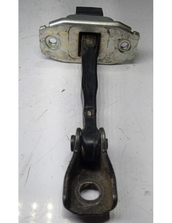 Limitador Da Porta Dianteira Direita Tr4 2013