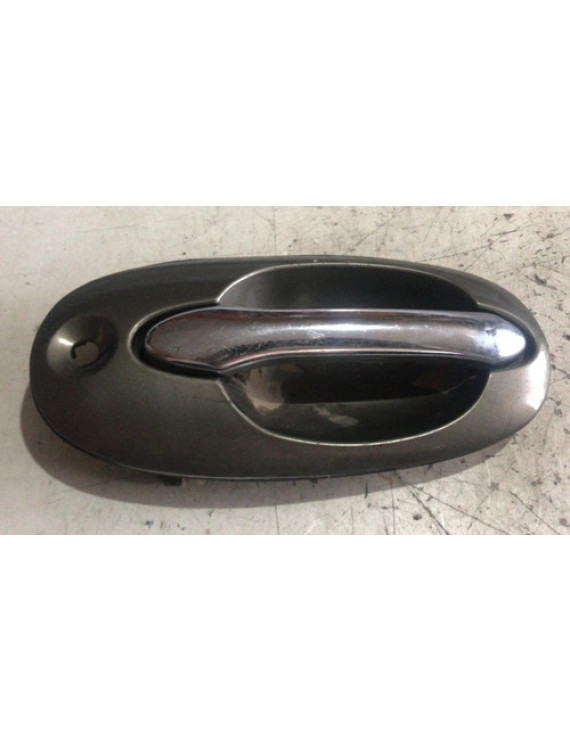 Maçaneta Externa Dianteira Esquerda Kia Carnival 2002 