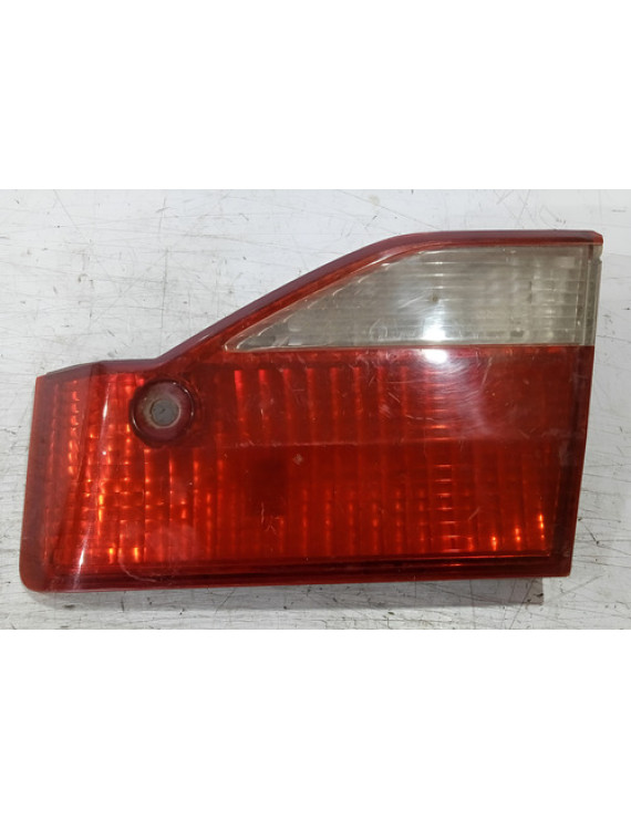 Lanterna Tampa Direita Honda Accord 1998 - 2000 / Detalhe Direito Vermelho