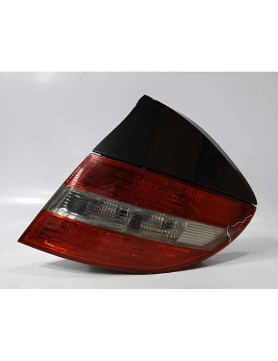 Lanterna Direita Mercedes Clc 200 2009 Detalhe Direito/passageiro Vermelho