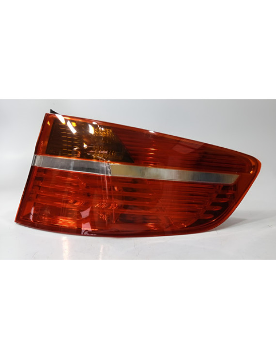 Lanterna Direita Bmw X6 2011 2012 2013 2014 Direito/passageiro Vermelho