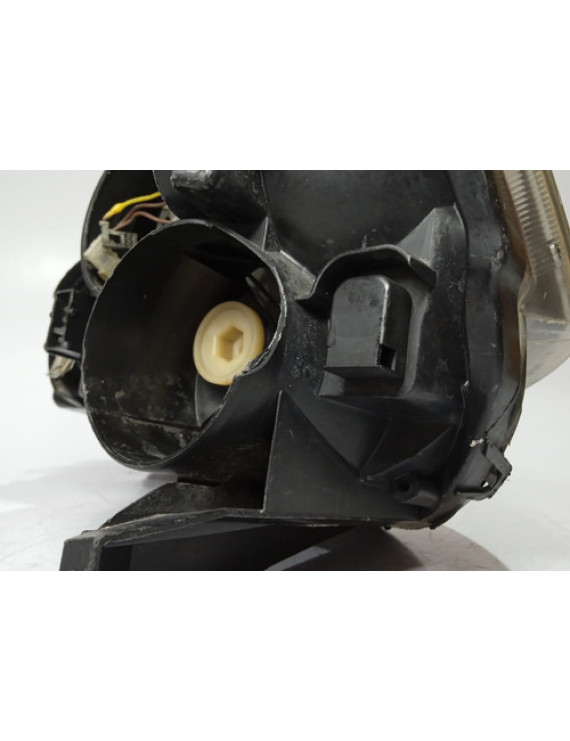 Farol Direito Duplo Montana Corsa 2003 - 2012