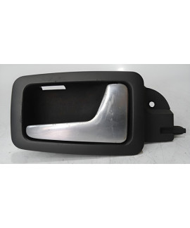 Maçaneta Interna Dianteira Direita Audi A8 1998 1999 2000 Preto Dianteira